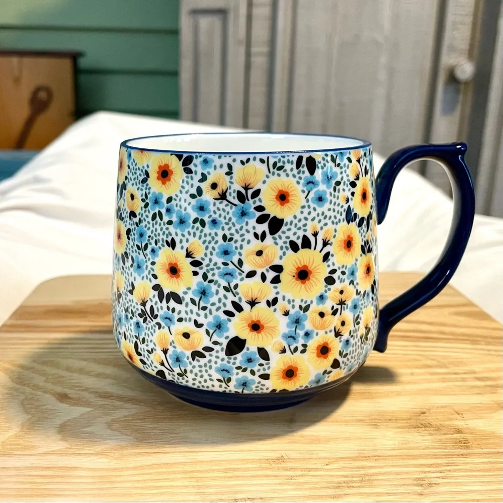 *EUC* PIER 1 Imports Boho Floral Ceramic Mug/Cup - Beautiful Floral Pattern